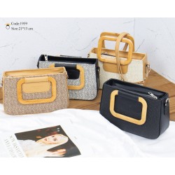 کیف پاسپورتی دسته چوبی